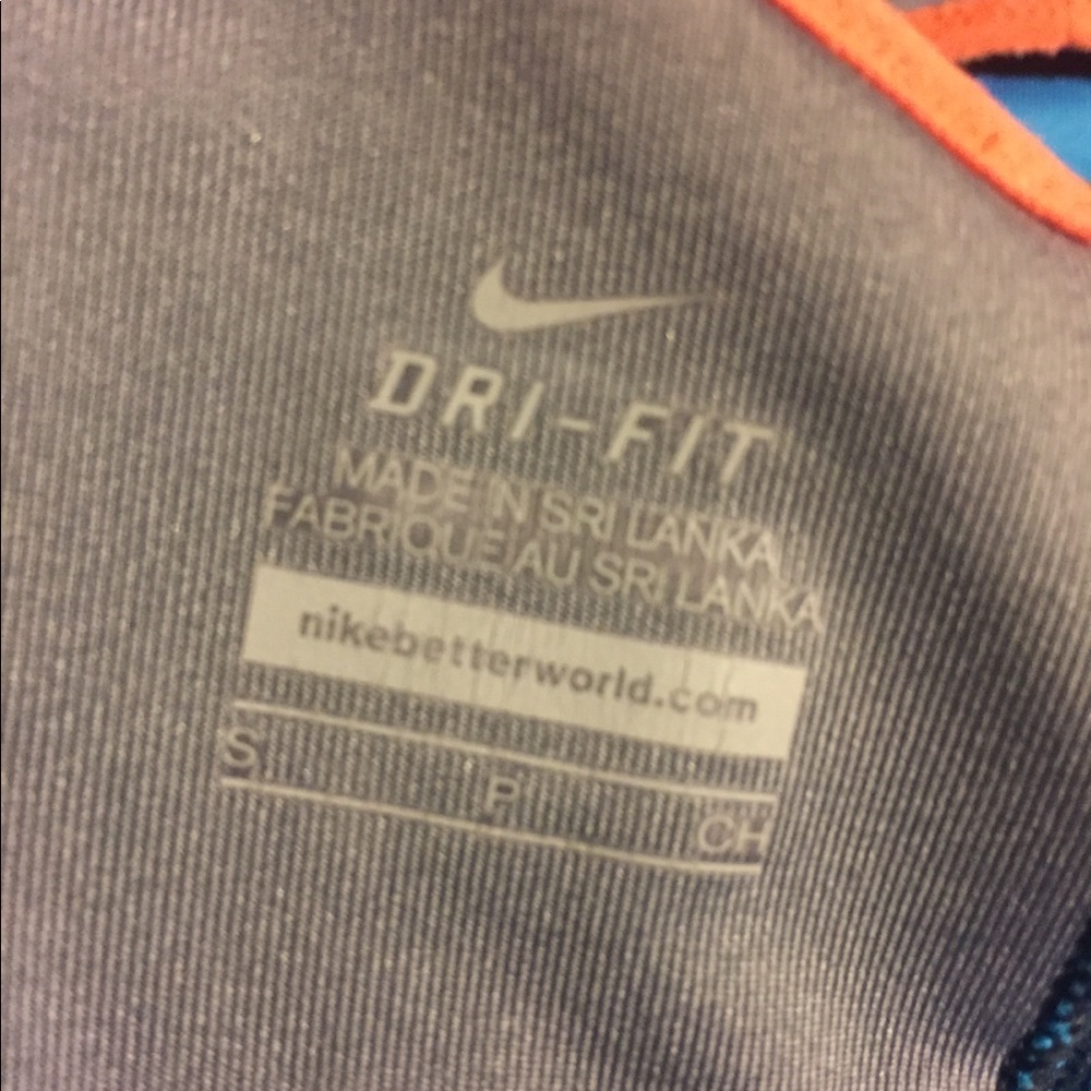 Nike Dri-Fit Sports Bra - Picture 3 of 5